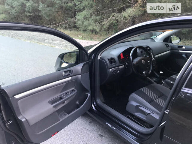 Черный Фольксваген Гольф, объемом двигателя 1.4 л и пробегом 206 тыс. км за 5900 $, фото 18 на Automoto.ua