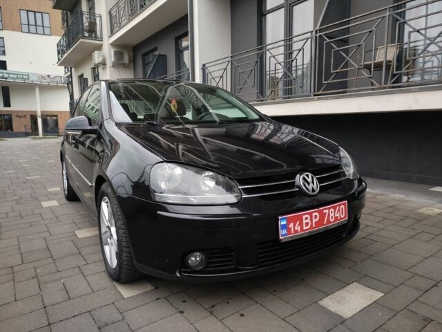 Черный Фольксваген Гольф, объемом двигателя 1 л и пробегом 230 тыс. км за 5850 $, фото 2 на Automoto.ua
