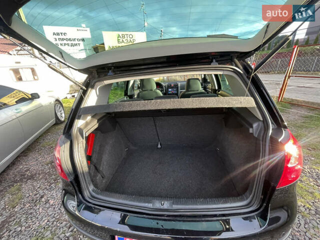 Чорний Фольксваген Гольф, об'ємом двигуна 1.4 л та пробігом 217 тис. км за 5900 $, фото 7 на Automoto.ua