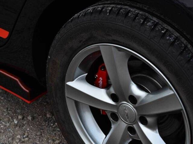 Черный Фольксваген Гольф, объемом двигателя 1.6 л и пробегом 223 тыс. км за 6999 $, фото 6 на Automoto.ua