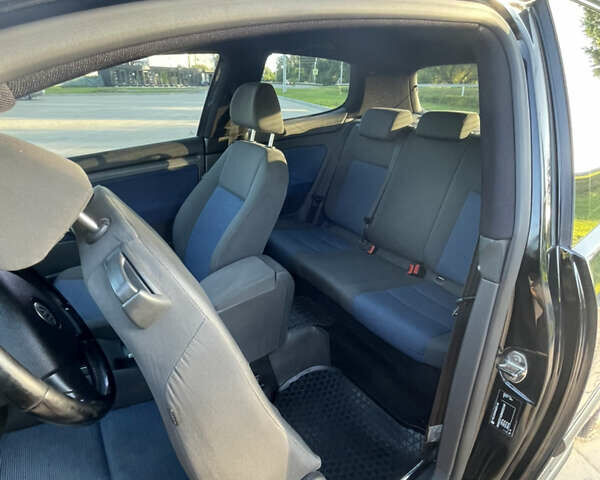 Черный Фольксваген Гольф, объемом двигателя 1.6 л и пробегом 340 тыс. км за 4999 $, фото 21 на Automoto.ua