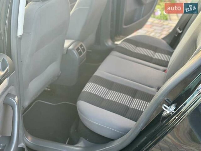 Чорний Фольксваген Гольф, об'ємом двигуна 1.6 л та пробігом 195 тис. км за 6399 $, фото 26 на Automoto.ua