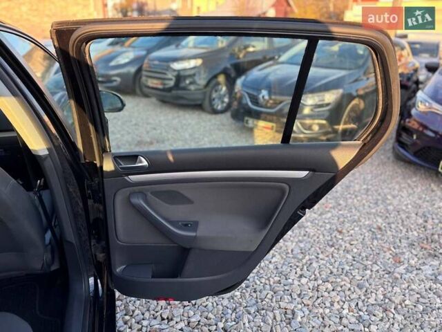 Чорний Фольксваген Гольф, об'ємом двигуна 1.6 л та пробігом 198 тис. км за 6999 $, фото 32 на Automoto.ua