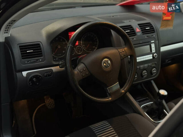 Чорний Фольксваген Гольф, об'ємом двигуна 1.6 л та пробігом 203 тис. км за 6600 $, фото 16 на Automoto.ua