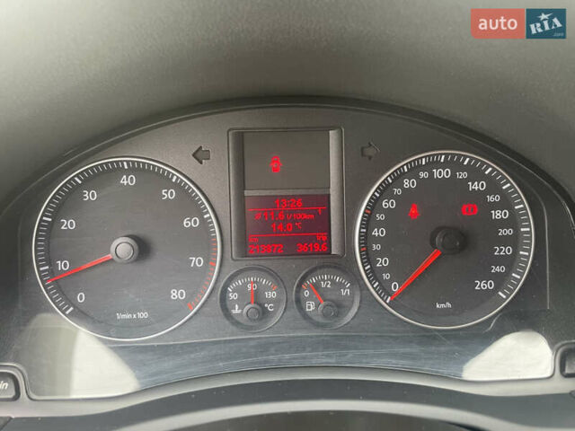 Чорний Фольксваген Гольф, об'ємом двигуна 1.6 л та пробігом 213 тис. км за 5950 $, фото 23 на Automoto.ua