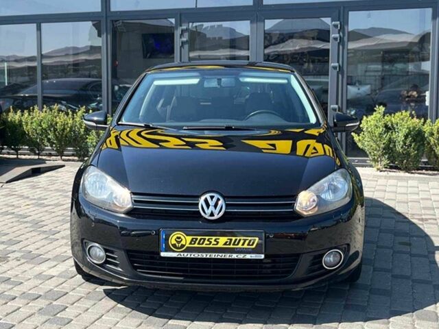 Черный Фольксваген Гольф, объемом двигателя 2 л и пробегом 131 тыс. км за 7700 $, фото 1 на Automoto.ua