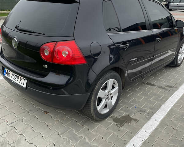 Черный Фольксваген Гольф, объемом двигателя 1.6 л и пробегом 202 тыс. км за 6600 $, фото 3 на Automoto.ua