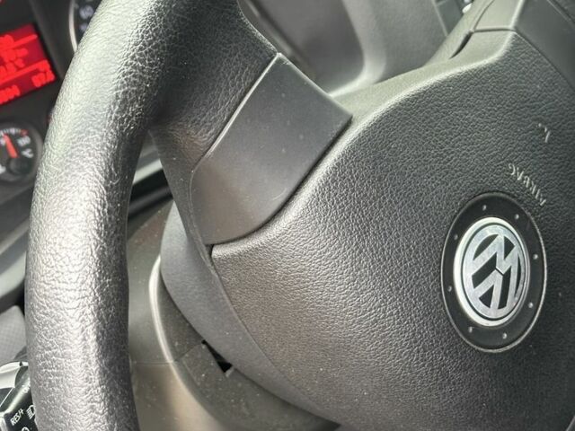 Черный Фольксваген Гольф, объемом двигателя 1.6 л и пробегом 210 тыс. км за 6500 $, фото 9 на Automoto.ua