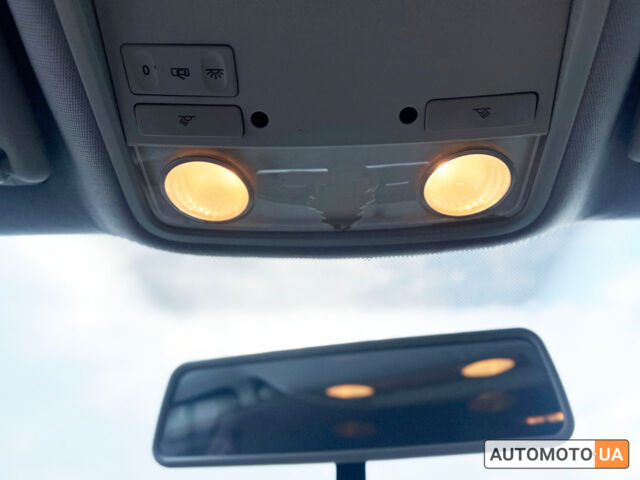 Чорний Фольксваген Гольф, об'ємом двигуна 2 л та пробігом 166 тис. км за 9500 $, фото 19 на Automoto.ua