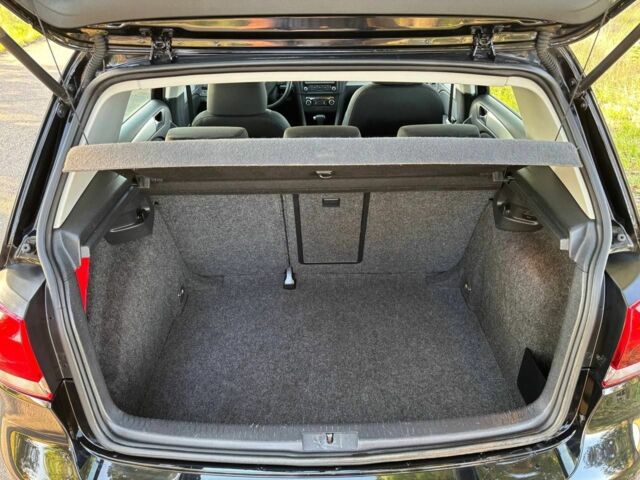 Черный Фольксваген Гольф, объемом двигателя 0 л и пробегом 160 тыс. км за 8300 $, фото 17 на Automoto.ua