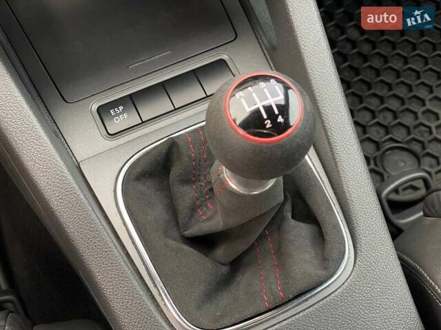 Черный Фольксваген Гольф, объемом двигателя 1.9 л и пробегом 266 тыс. км за 6400 $, фото 18 на Automoto.ua