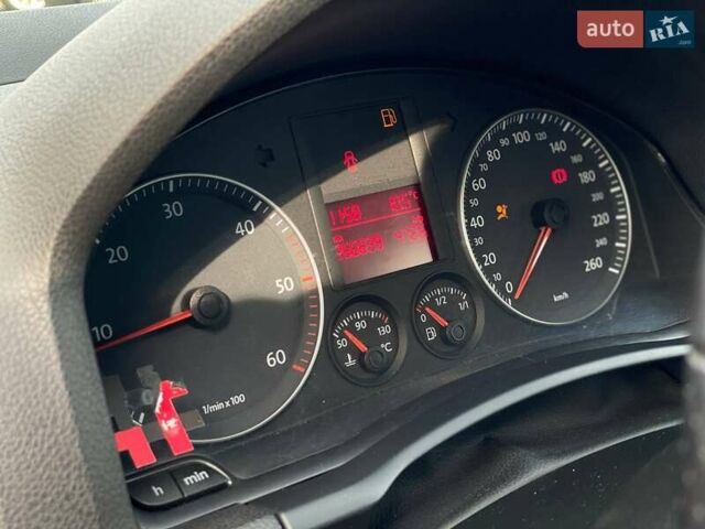 Черный Фольксваген Гольф, объемом двигателя 1.9 л и пробегом 266 тыс. км за 6400 $, фото 11 на Automoto.ua