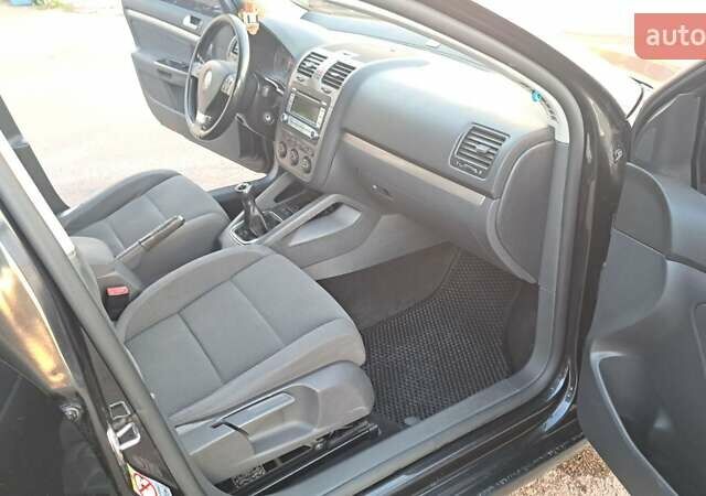 Чорний Фольксваген Гольф, об'ємом двигуна 1.98 л та пробігом 287 тис. км за 5799 $, фото 6 на Automoto.ua