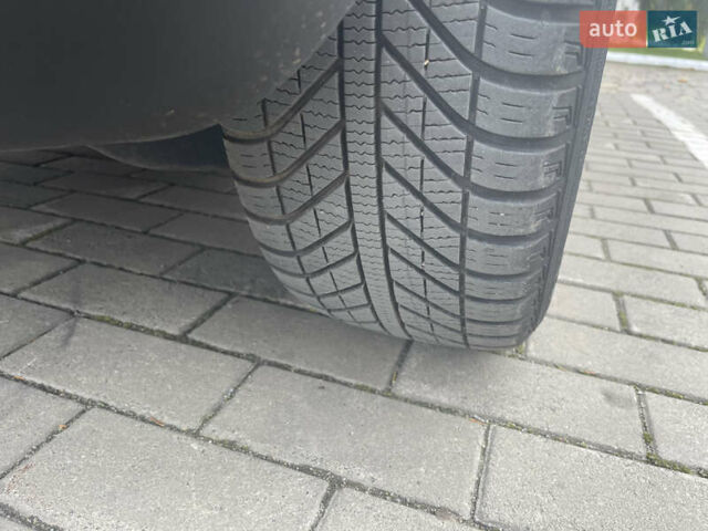 Чорний Фольксваген Гольф, об'ємом двигуна 1.6 л та пробігом 213 тис. км за 5950 $, фото 10 на Automoto.ua