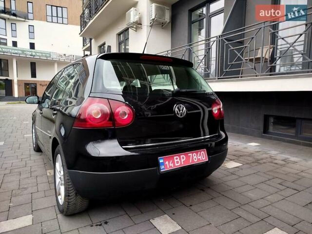 Черный Фольксваген Гольф, объемом двигателя 1.4 л и пробегом 230 тыс. км за 5999 $, фото 6 на Automoto.ua
