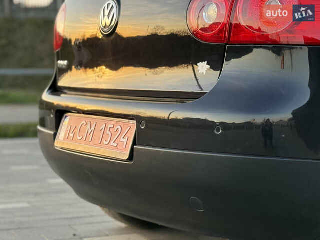 Черный Фольксваген Гольф, объемом двигателя 1.4 л и пробегом 211 тыс. км за 5690 $, фото 47 на Automoto.ua