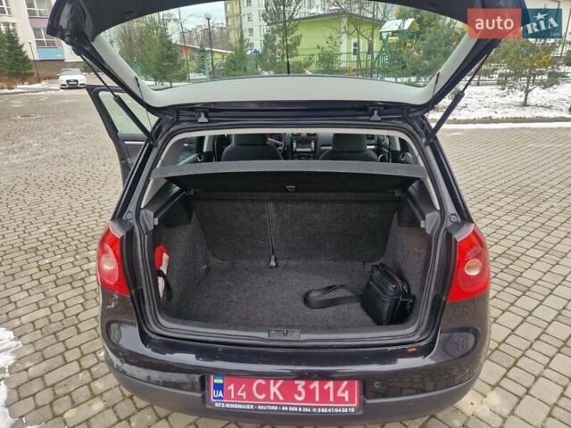 Чорний Фольксваген Гольф, об'ємом двигуна 1.6 л та пробігом 255 тис. км за 6299 $, фото 126 на Automoto.ua