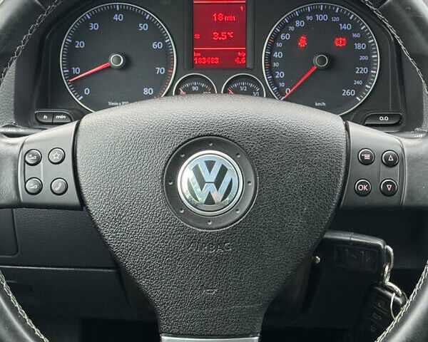 Черный Фольксваген Гольф, объемом двигателя 1.4 л и пробегом 184 тыс. км за 5950 $, фото 15 на Automoto.ua