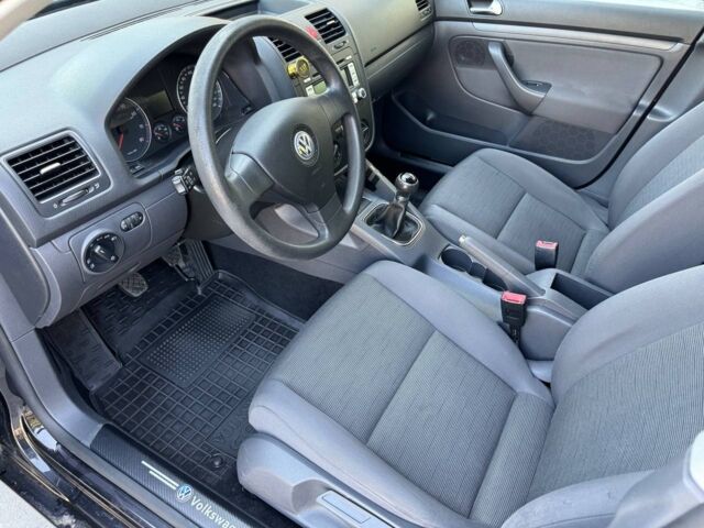 Чорний Фольксваген Гольф, об'ємом двигуна 1.4 л та пробігом 0 тис. км за 5200 $, фото 1 на Automoto.ua