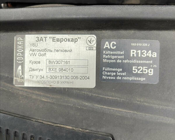 Черный Фольксваген Гольф, объемом двигателя 1.9 л и пробегом 141 тыс. км за 6900 $, фото 15 на Automoto.ua