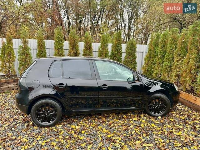 Черный Фольксваген Гольф, объемом двигателя 1.6 л и пробегом 215 тыс. км за 6300 $, фото 37 на Automoto.ua