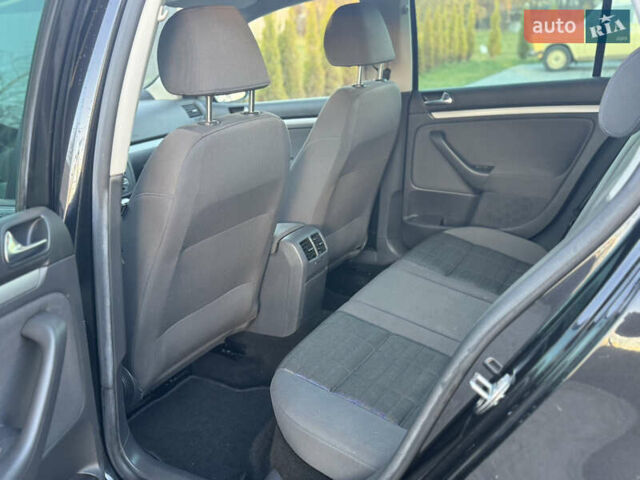 Чорний Фольксваген Гольф, об'ємом двигуна 1.4 л та пробігом 211 тис. км за 5650 $, фото 46 на Automoto.ua