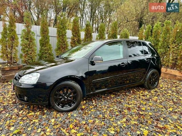 Черный Фольксваген Гольф, объемом двигателя 1.6 л и пробегом 215 тыс. км за 6300 $, фото 125 на Automoto.ua