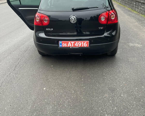 Черный Фольксваген Гольф, объемом двигателя 1.4 л и пробегом 139 тыс. км за 6600 $, фото 4 на Automoto.ua