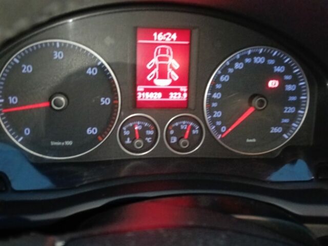 Черный Фольксваген Гольф, объемом двигателя 1.9 л и пробегом 315 тыс. км за 6800 $, фото 17 на Automoto.ua