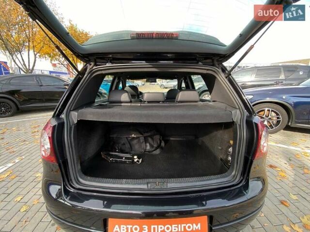 Черный Фольксваген Гольф, объемом двигателя 1.9 л и пробегом 266 тыс. км за 6400 $, фото 19 на Automoto.ua