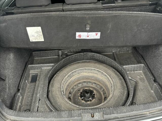 Черный Фольксваген Гольф, объемом двигателя 2 л и пробегом 216 тыс. км за 3500 $, фото 4 на Automoto.ua