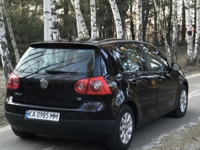 Черный Фольксваген Гольф, объемом двигателя 1.6 л и пробегом 226 тыс. км за 7500 $, фото 2 на Automoto.ua