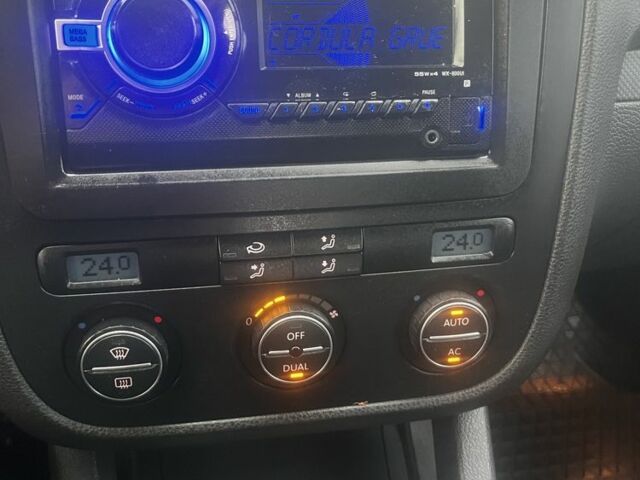 Чорний Фольксваген Гольф, об'ємом двигуна 1.6 л та пробігом 211 тис. км за 6350 $, фото 9 на Automoto.ua