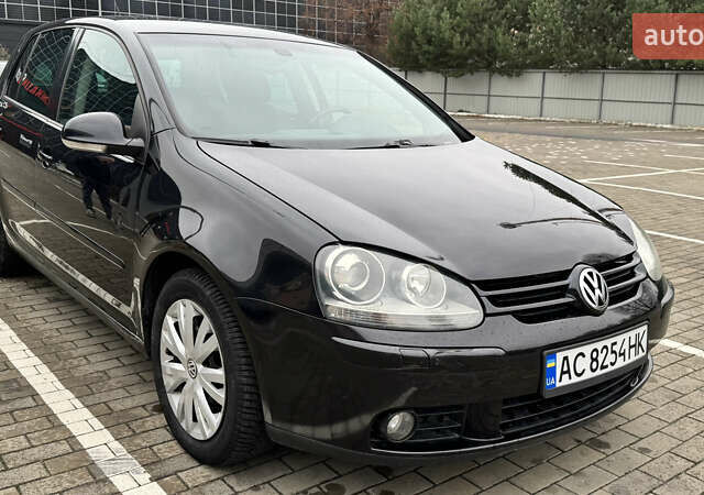 Черный Фольксваген Гольф, объемом двигателя 1.39 л и пробегом 242 тыс. км за 6999 $, фото 3 на Automoto.ua