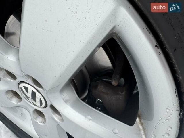 Черный Фольксваген Гольф, объемом двигателя 1.6 л и пробегом 198 тыс. км за 6890 $, фото 35 на Automoto.ua