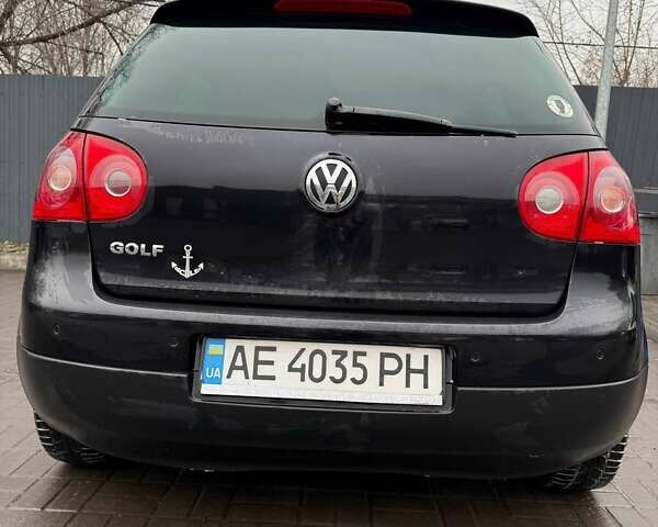 Черный Фольксваген Гольф, объемом двигателя 1.6 л и пробегом 225 тыс. км за 7300 $, фото 6 на Automoto.ua