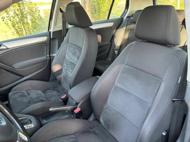 Черный Фольксваген Гольф, объемом двигателя 0 л и пробегом 160 тыс. км за 8300 $, фото 12 на Automoto.ua