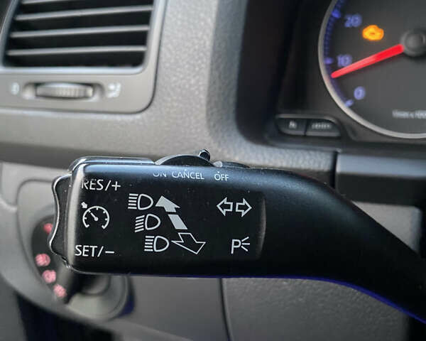 Черный Фольксваген Гольф, объемом двигателя 1.6 л и пробегом 237 тыс. км за 6000 $, фото 12 на Automoto.ua