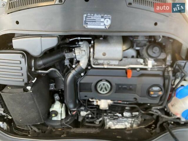 Чорний Фольксваген Гольф, об'ємом двигуна 1.4 л та пробігом 231 тис. км за 6850 $, фото 17 на Automoto.ua