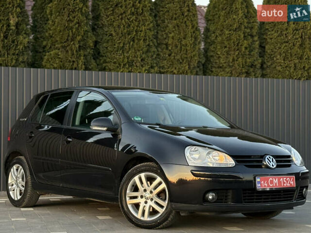 Черный Фольксваген Гольф, объемом двигателя 1.4 л и пробегом 211 тыс. км за 5690 $, фото 24 на Automoto.ua