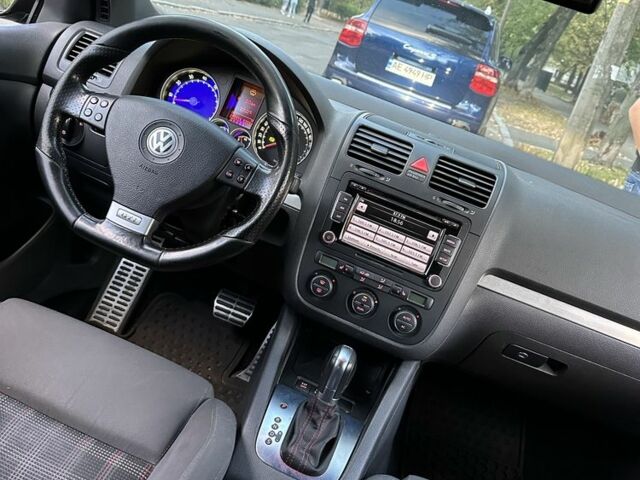 Черный Фольксваген Гольф, объемом двигателя 2 л и пробегом 252 тыс. км за 7200 $, фото 4 на Automoto.ua