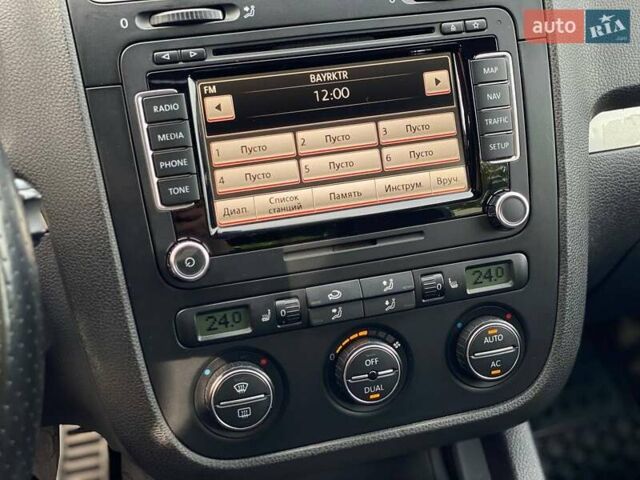 Черный Фольксваген Гольф, объемом двигателя 1.9 л и пробегом 266 тыс. км за 6400 $, фото 17 на Automoto.ua