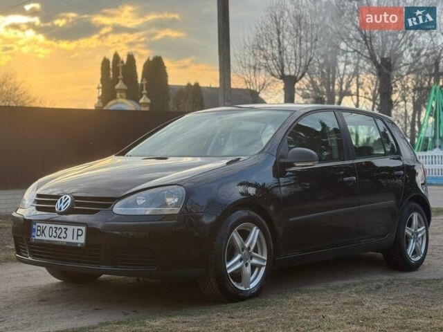 Чорний Фольксваген Гольф, об'ємом двигуна 1.4 л та пробігом 260 тис. км за 4444 $, фото 33 на Automoto.ua