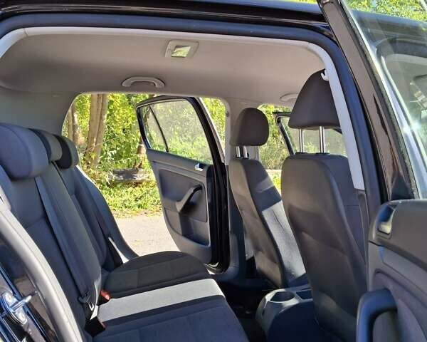 Черный Фольксваген Гольф, объемом двигателя 1.4 л и пробегом 276 тыс. км за 6600 $, фото 18 на Automoto.ua