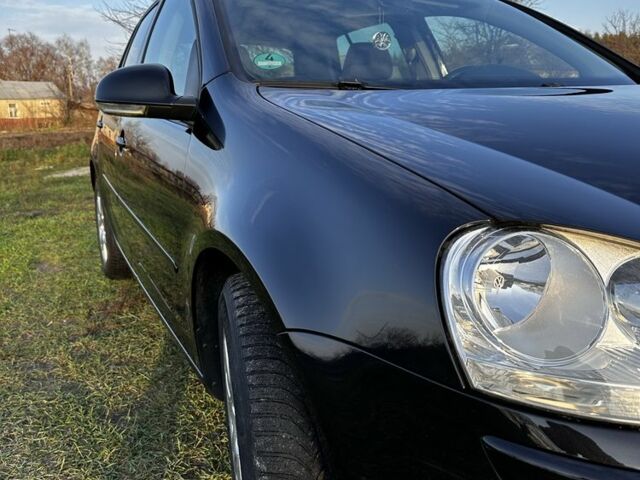 Чорний Фольксваген Гольф, об'ємом двигуна 1.4 л та пробігом 253 тис. км за 6050 $, фото 1 на Automoto.ua