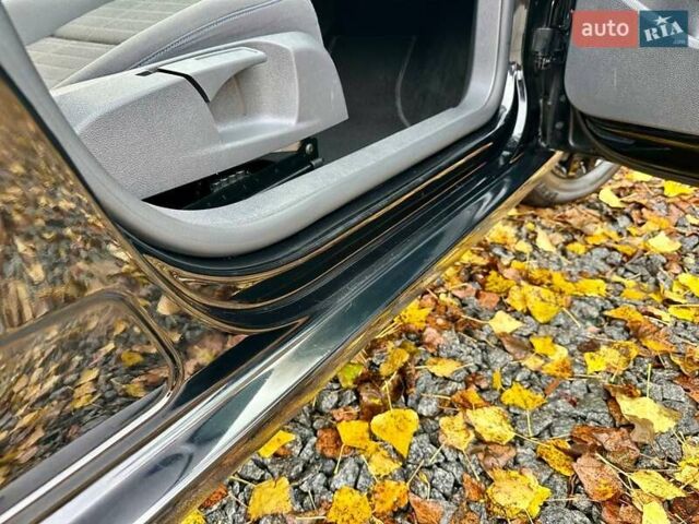 Черный Фольксваген Гольф, объемом двигателя 1.6 л и пробегом 215 тыс. км за 6300 $, фото 110 на Automoto.ua