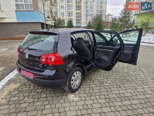 Чорний Фольксваген Гольф, об'ємом двигуна 1.6 л та пробігом 255 тис. км за 6299 $, фото 101 на Automoto.ua