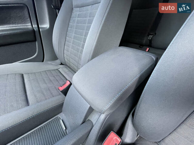 Чорний Фольксваген Гольф, об'ємом двигуна 1.4 л та пробігом 212 тис. км за 5399 $, фото 48 на Automoto.ua