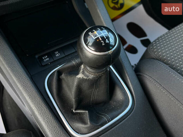 Черный Фольксваген Гольф, объемом двигателя 1.4 л и пробегом 248 тыс. км за 6999 $, фото 16 на Automoto.ua