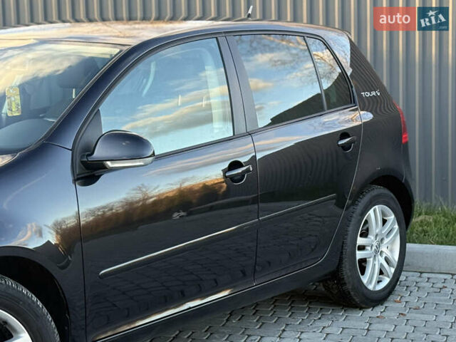 Чорний Фольксваген Гольф, об'ємом двигуна 1.4 л та пробігом 211 тис. км за 5650 $, фото 14 на Automoto.ua